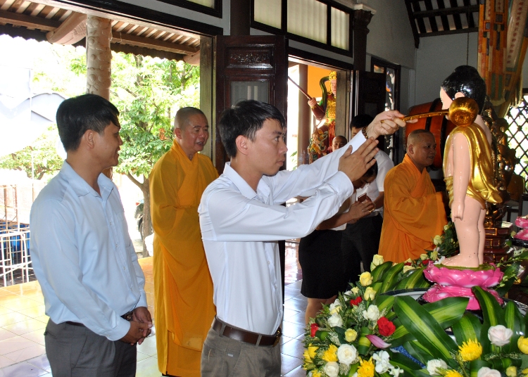 Chinh quyen tinh (15)