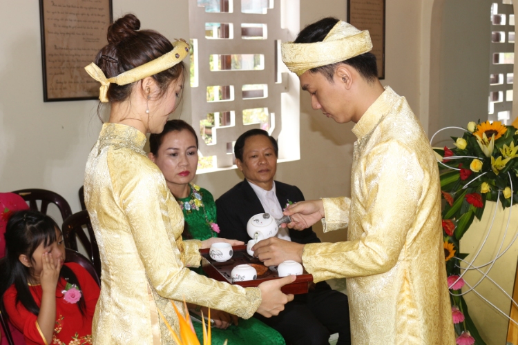 HT PHai (5)