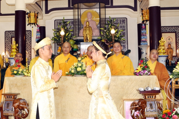 HT PHai (9)