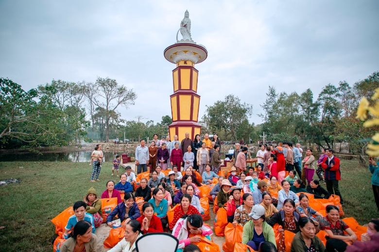 Công tác hỗ trợ khắc phục những ảnh hưởng do lũ lụt gây ra trên địa bàn huyện Phú Vang