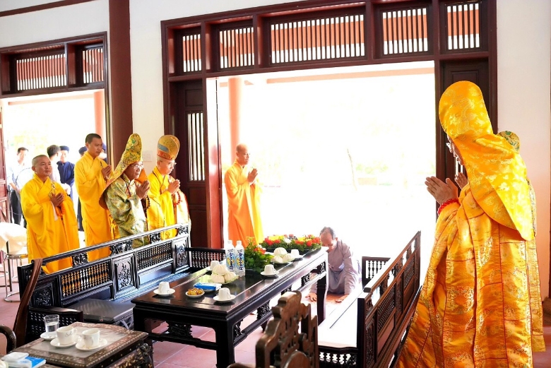 trai dan chan te huyen phu vang 2022 1