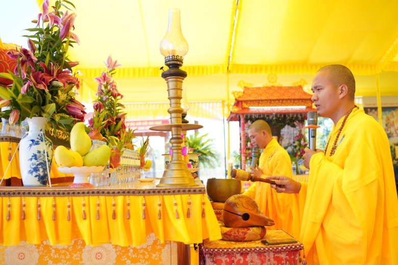 trai dan chan te huyen phu vang 2022 1
