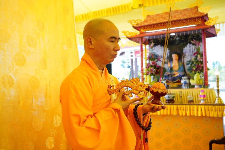 trai dan chan te huyen phu vang 2022 1