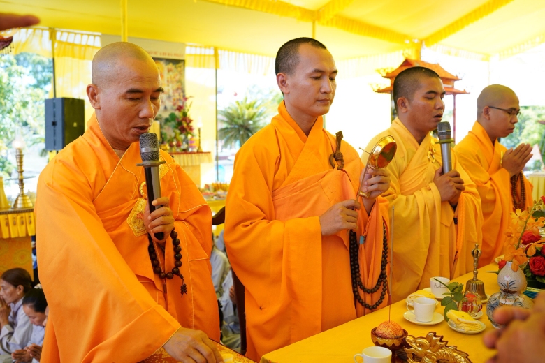 trai dan chan te huyen phu vang 2022 1