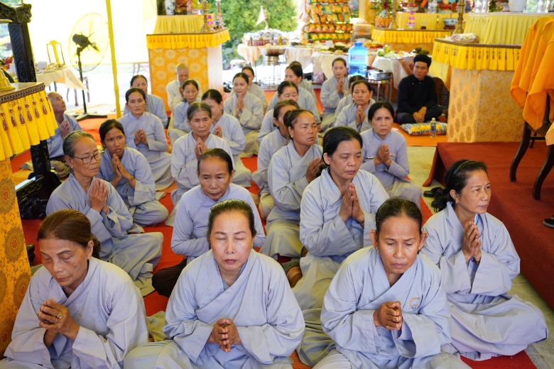 trai dan chan te huyen phu vang 2022 1
