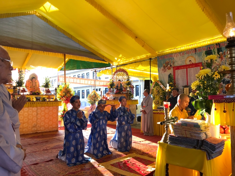 trai dan chan te huyen phu vang 2022 1