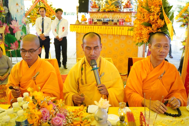 trai dan chan te huyen phu vang 2022 1