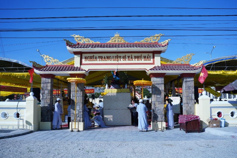 trai dan chan te huyen phu vang 2022 1