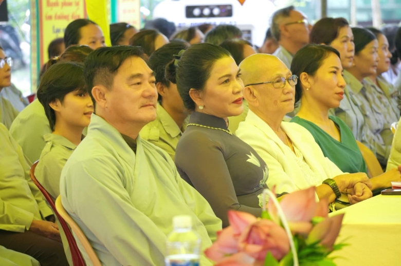 huong sen dau ha 2024 31