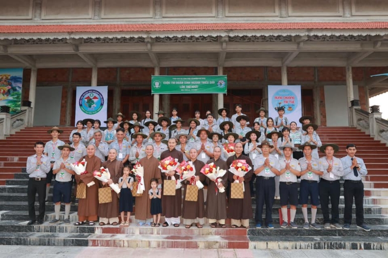 ngay nha giao viet nam 2024 1