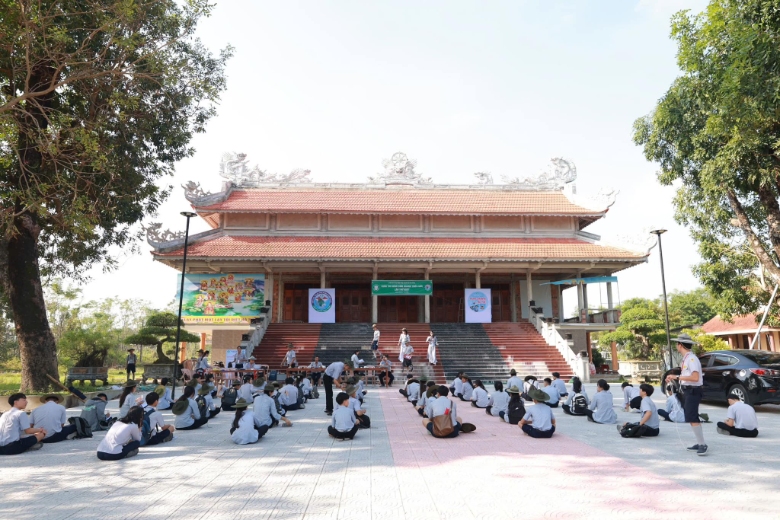 ngay nha giao viet nam 2024 1
