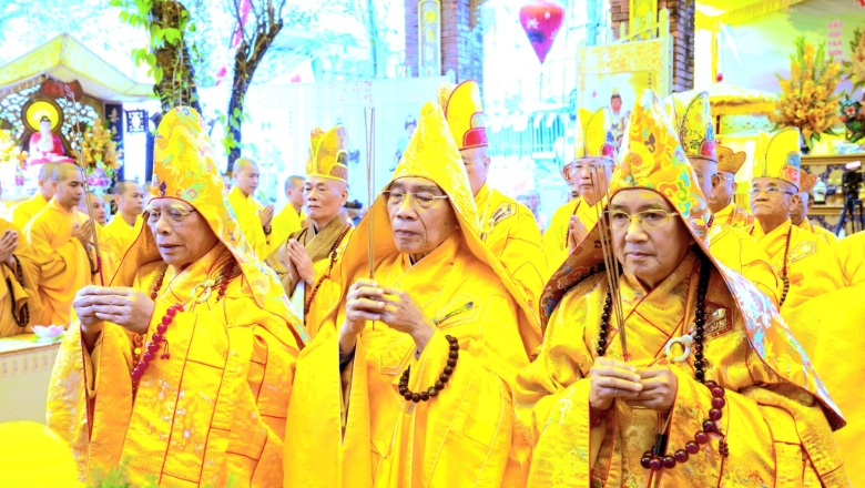 20 nam nha tu chua ngoc anh 2